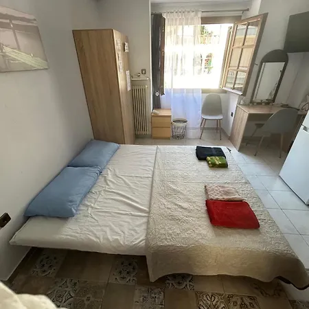 Apartamento Ano Poli 1 *