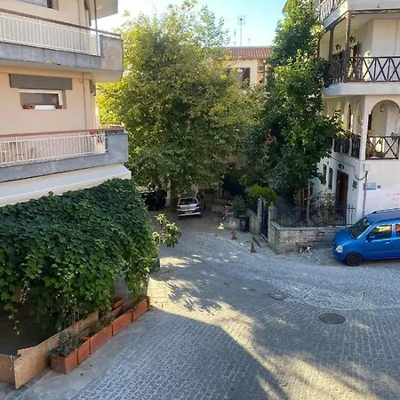 Ano Poli 1 Apartment Thessaloniki