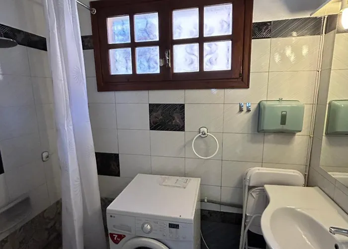 Apartament Ano Poli 1